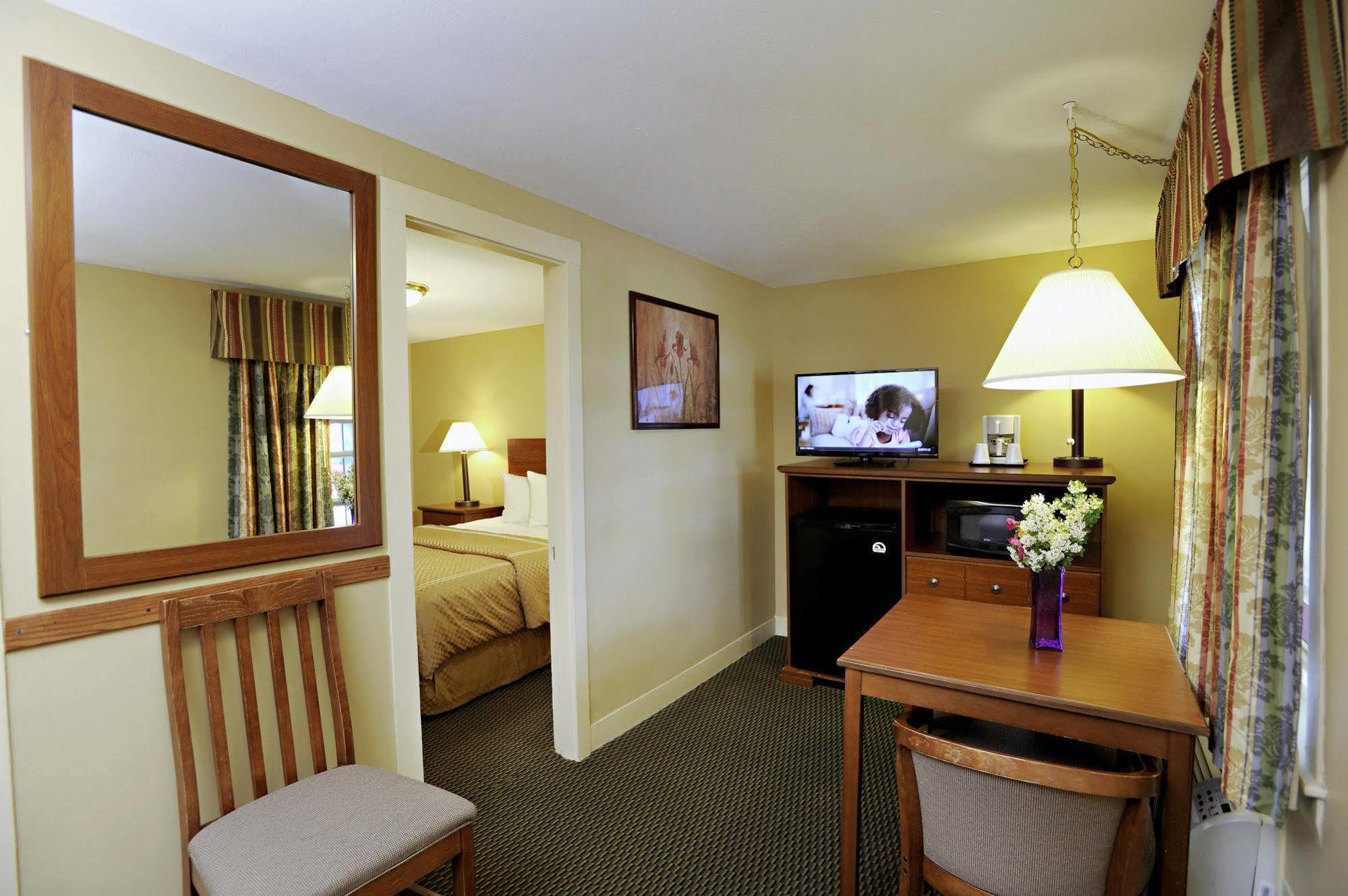 Mt. Madison Inn & Suites Gorham Exterior foto