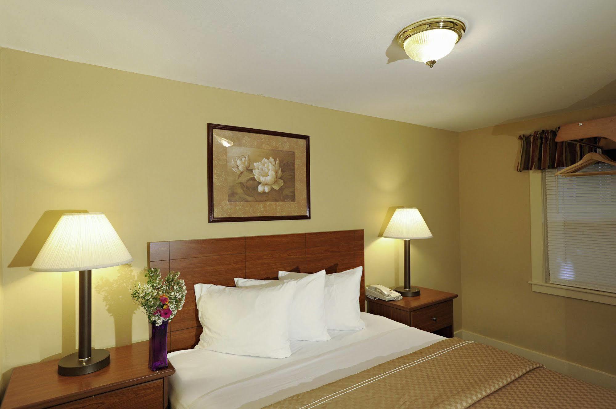 Mt. Madison Inn & Suites Gorham Exterior foto